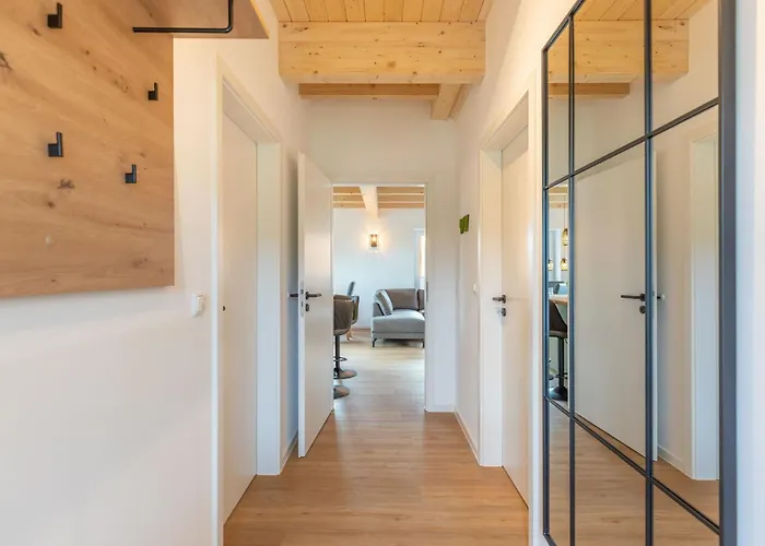 Huus Lindboom * Kating